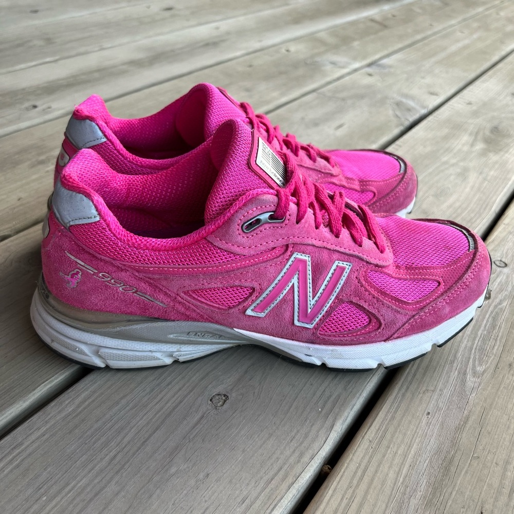 New Balance 990v4 Limited Edition Breast Cancer